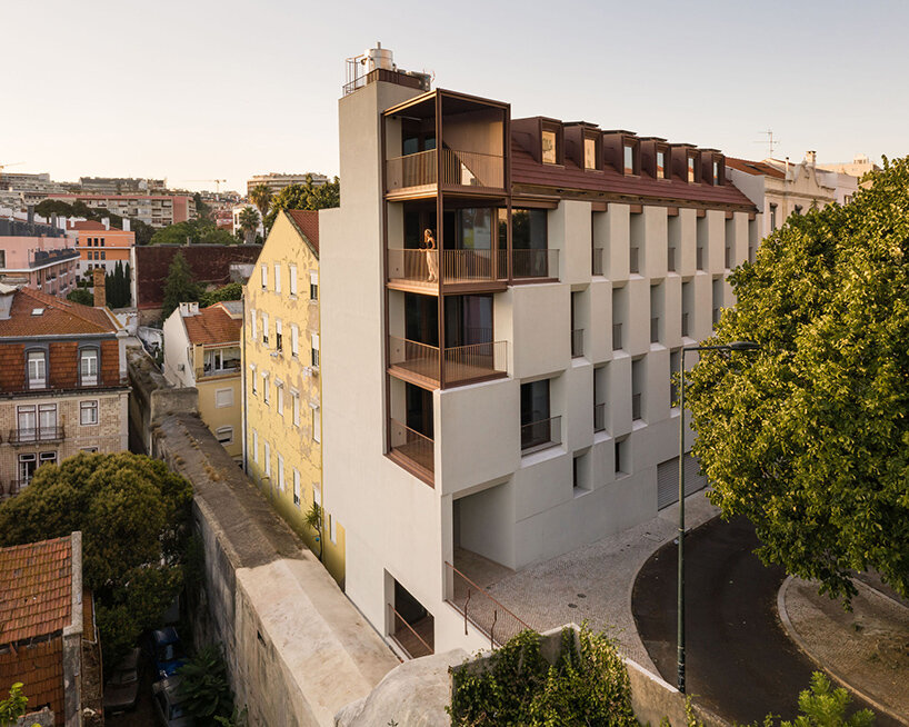 antónio costa lima celebrates historic lisbon aqueduct with de-materializing dwelling