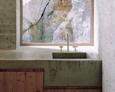 looming boulders guide the transformation of deschenaux follonier's 'lù chatarme'