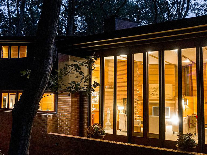 frank lloyd wright's armstrong dune house in indiana on sale for $2.1M