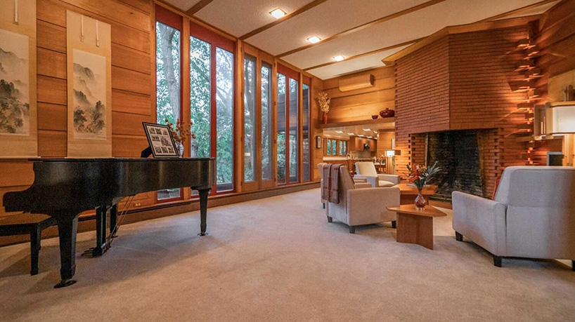 frank lloyd wright's armstrong dune house in indiana on sale for $2.1M