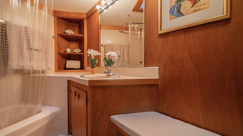 frank lloyd wright's armstrong dune house in indiana on sale for $1.2M