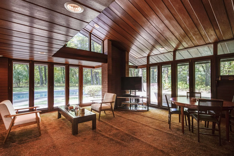 frank-lloyd-wright-s-usonian-style-carr-house-near-chicago-is-for-sale