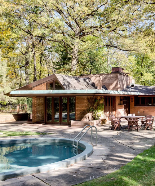 frank lloyd wright's usonian-style 'carr house' near chicago is for sale