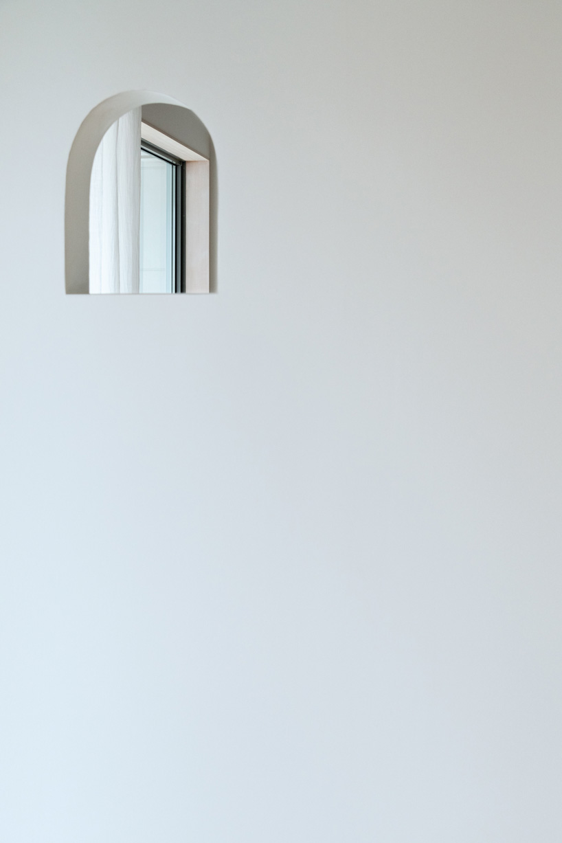 'house shazai' by nevertheless/yusuke sagawa mediates between opposing scales in japan