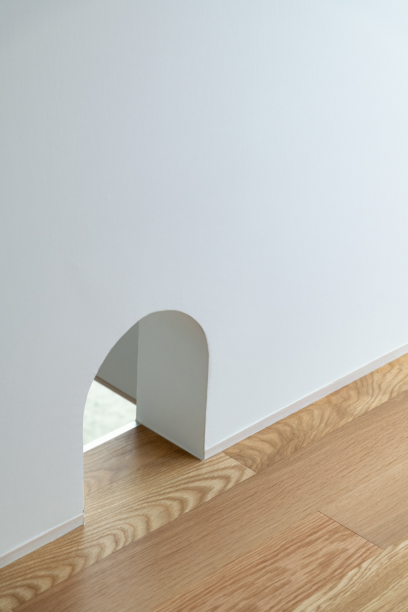 'house shazai' by nevertheless/yusuke sagawa mediates between opposing scales in japan