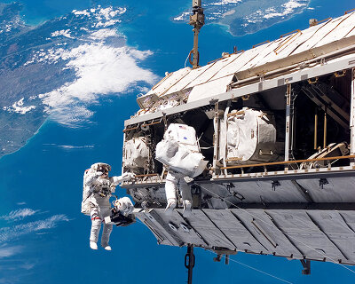 international space station photo highlights celebrate 20 years of human life in orbit