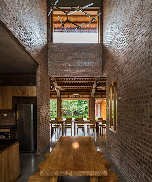 NH village uses local 'xoan' wood to complete peaceful family house in rural vietnam