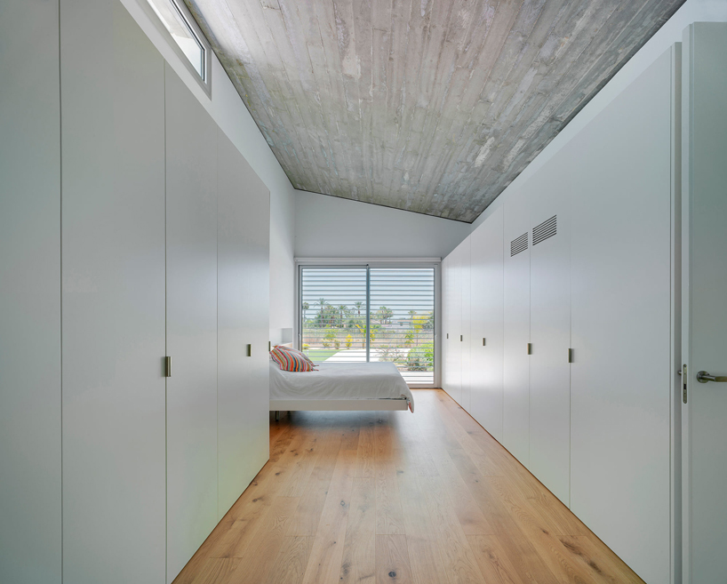 bedroom in jaime sepulcre arquitecturas house in spain