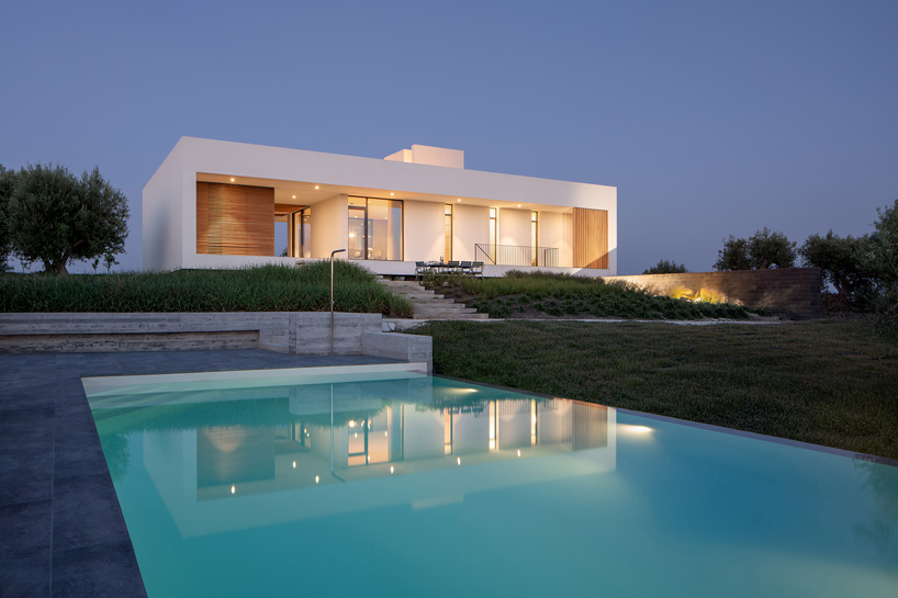 studio nuy van noort inserts holiday villa in the midst of sicily's rolling hills and olive groves