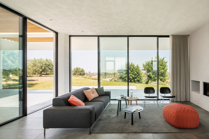 studio nuy van noort inserts holiday villa in the midst of sicily's rolling hills and olive groves