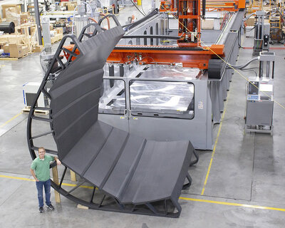 thermwood 3D-prints a hull mold for a 51-foot long yacht