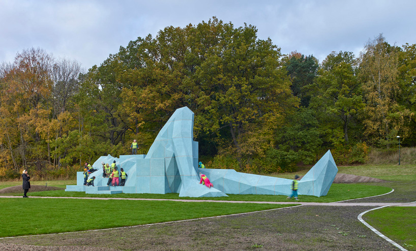 xavier veilhan unveils the vårberg giants, two concrete public sculptures in stockholm