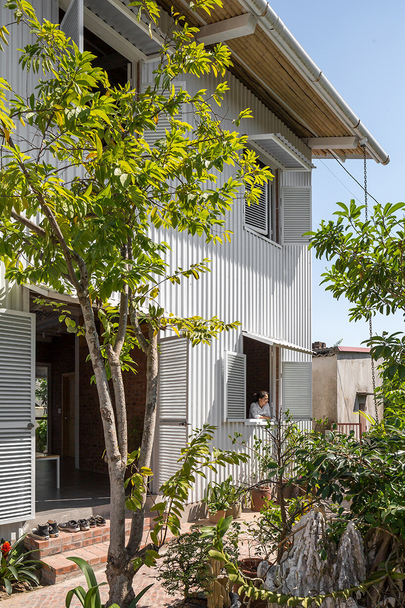 H&P architects builds prototypical 'HOUSE' that can float on water