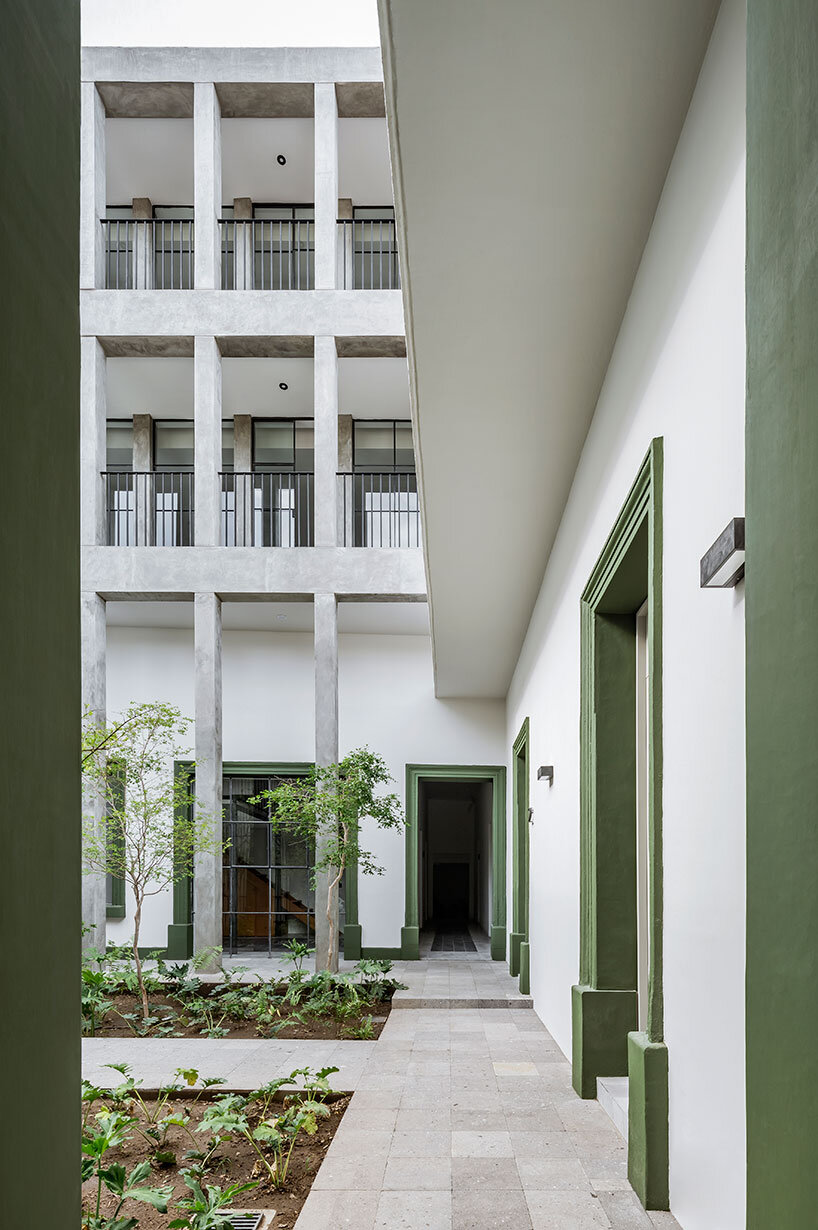 diagrama restores historical residential building with central patio in mexico