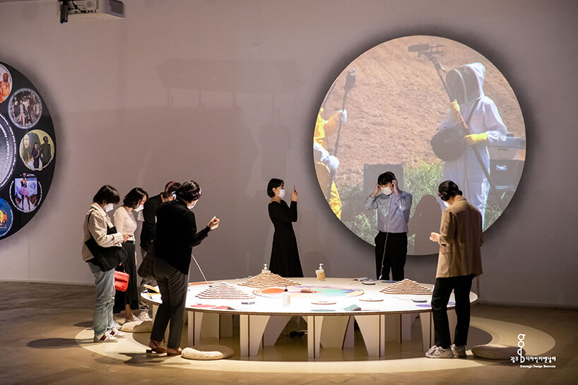 La biennale du design de gwangju 2021 démêle l'analogique aux réalités interactives de haute technologie