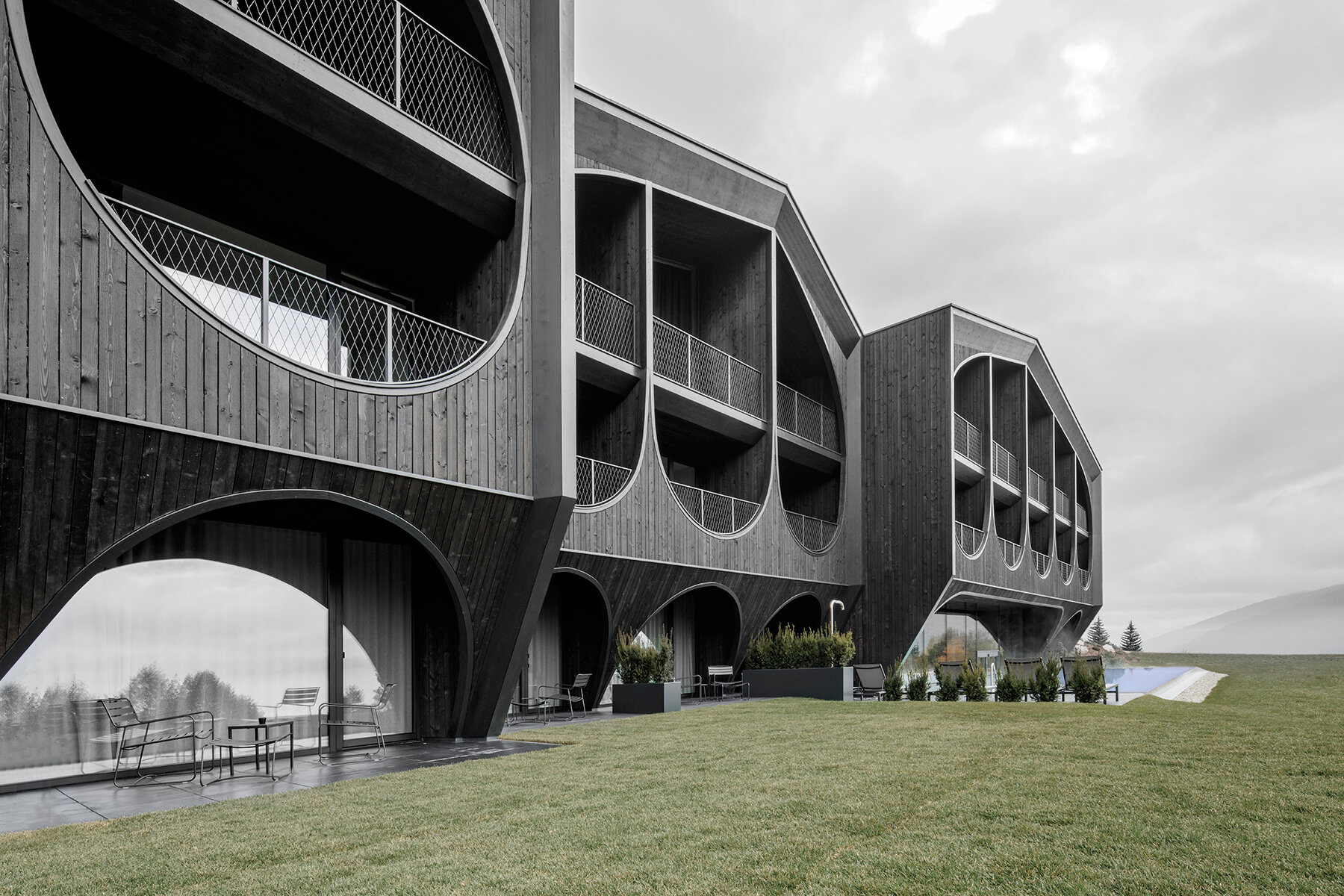 peter-pichler-architecture-hotel-milla-montis-designboom-014