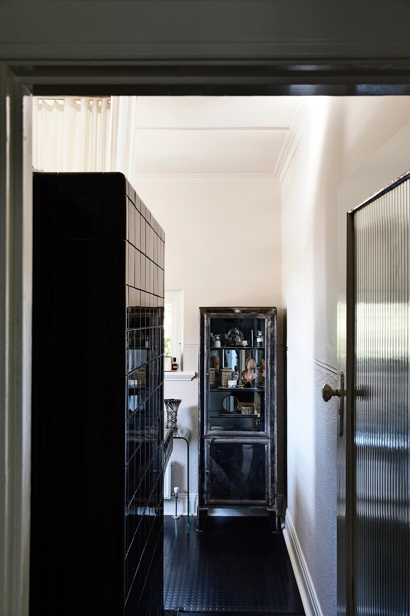 robert simeoni architects inserts pleated glass windows to powell street house in australia