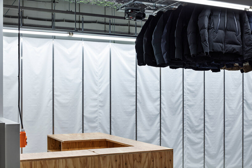 schemata architects descente blanc store in sapporo