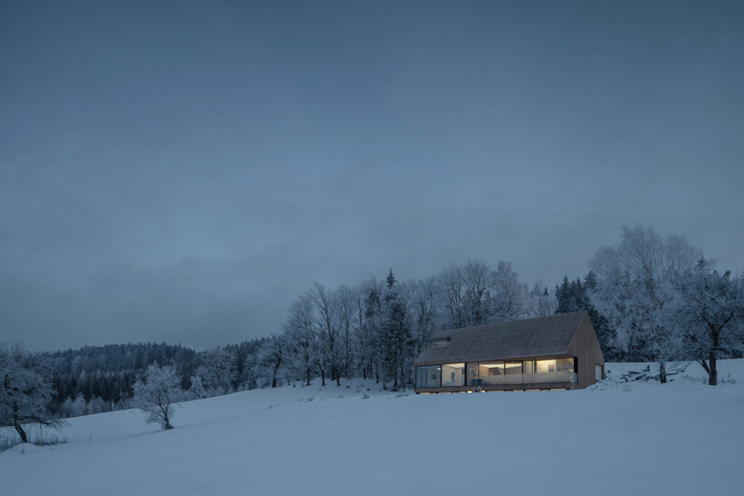 fránek architects embeds a timber-clad house into czech mountains designboom