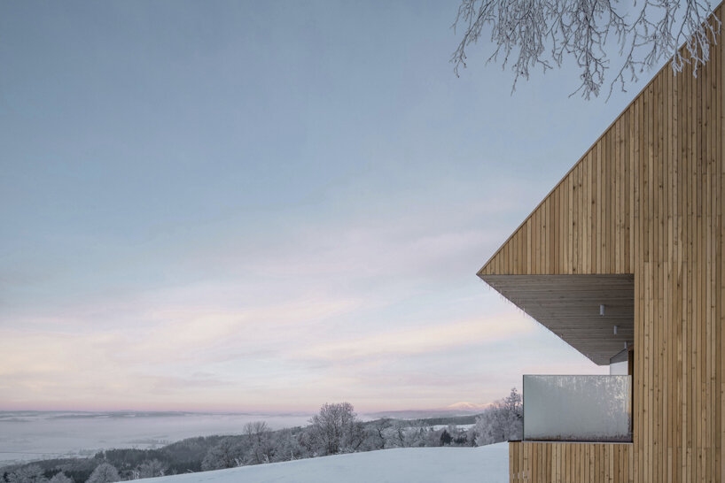 fránek architects embeds a timber-clad house into czech mountains designboom
