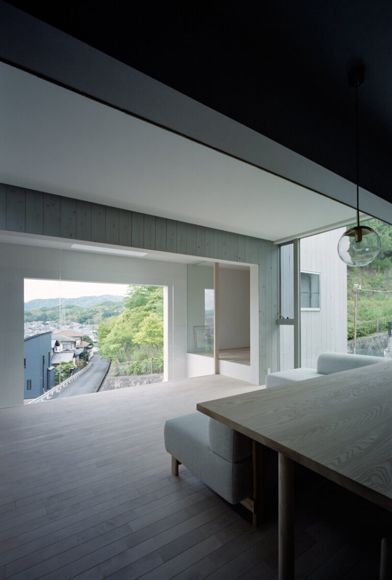 fujiwaramuro architects completes house in himeji in japan