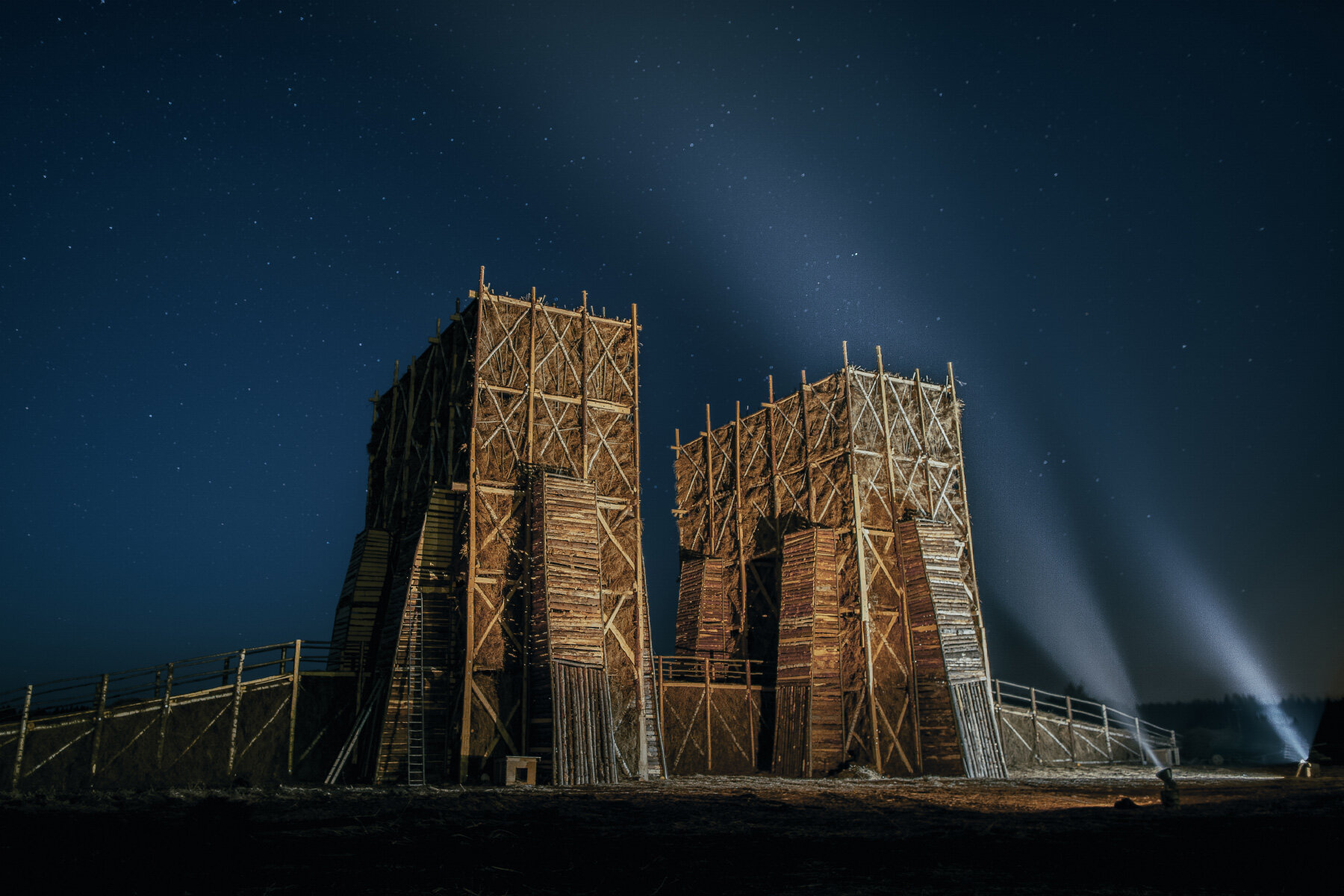 katarsis-burning-bridges-installation-nikola-lenivets-russia-designboom-1800b