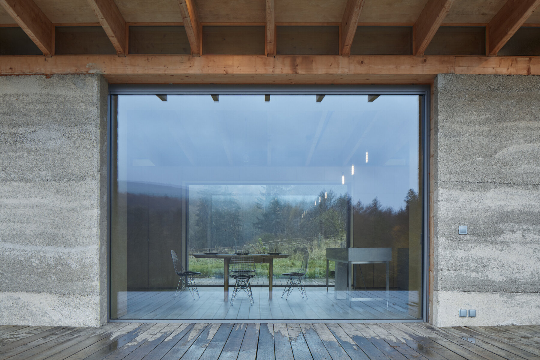 lina-bellovic-house-lo-boysplaynice-designboom-015