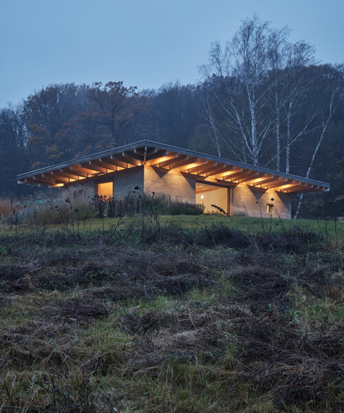 lina bellovicova introduces a dwelling of hempcrete to czech countryside with house LO