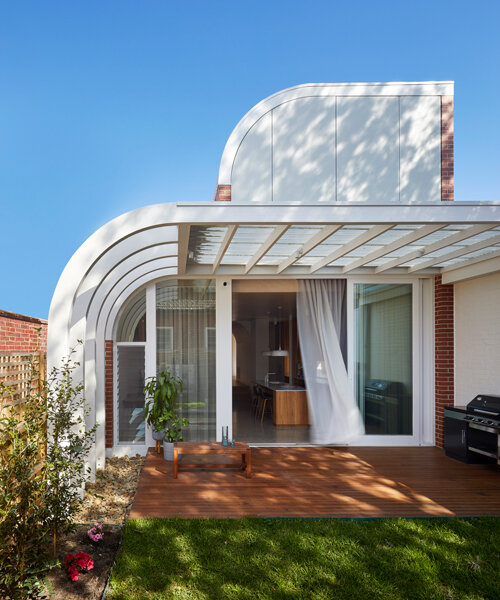 mihaly slocombe reimagines art deco style with this house renovation in melbourne