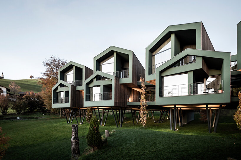 noa* floris hotel