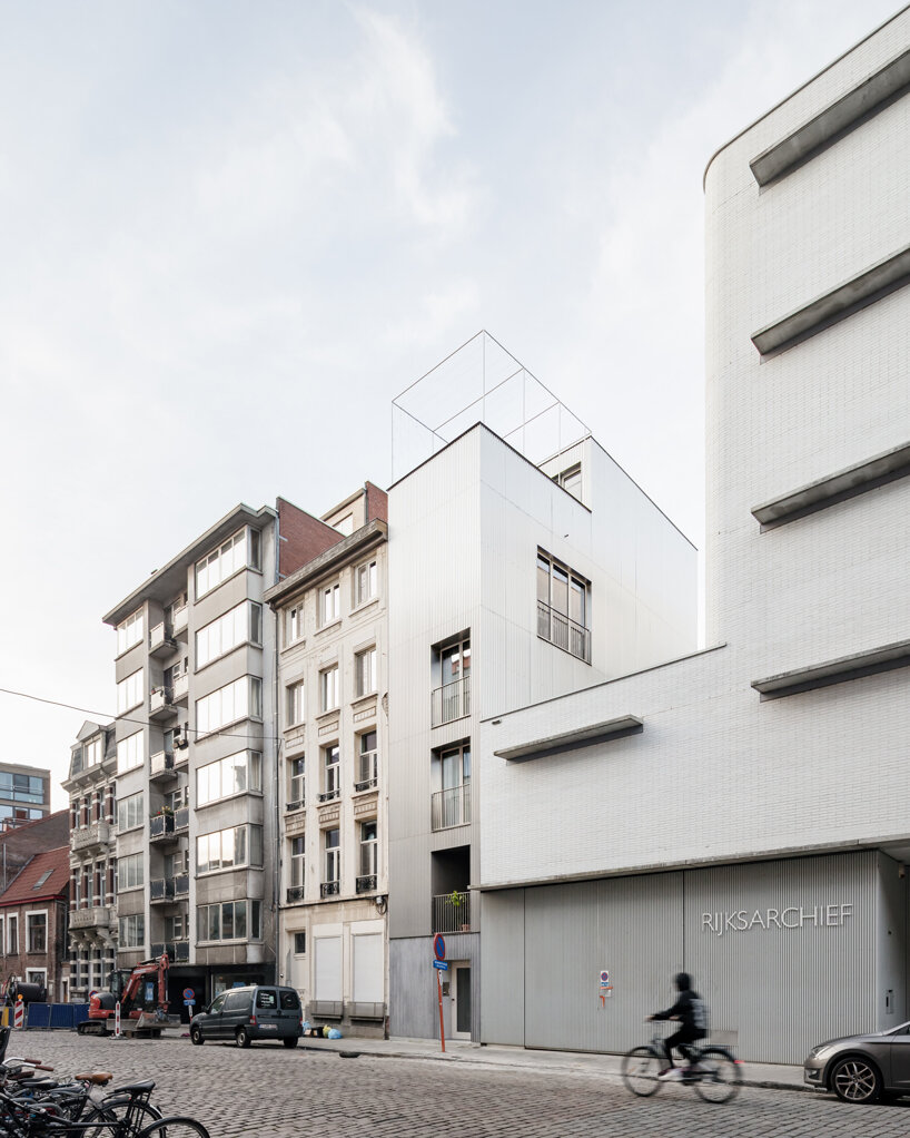 NU architectuuratelier completes a narrow split-level house in ghent designboom