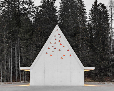 pedevilla + willeit architektur shape service building like a mountain peak in the dolomites