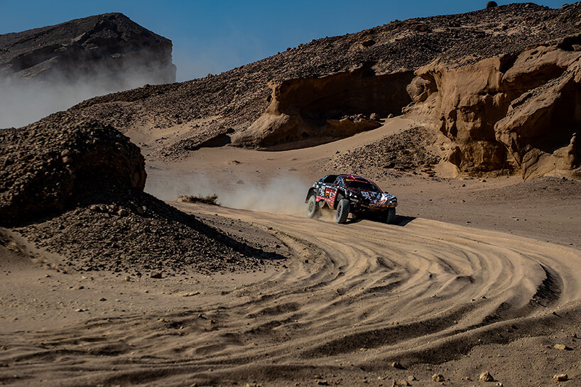 dakar rally 2021: REBELLION and designboom took part in the endurance race with two buggies