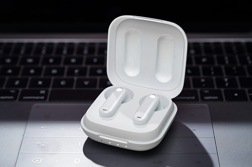 the timekettle WT2 edge earbuds can translate up to 40 languages in real time
