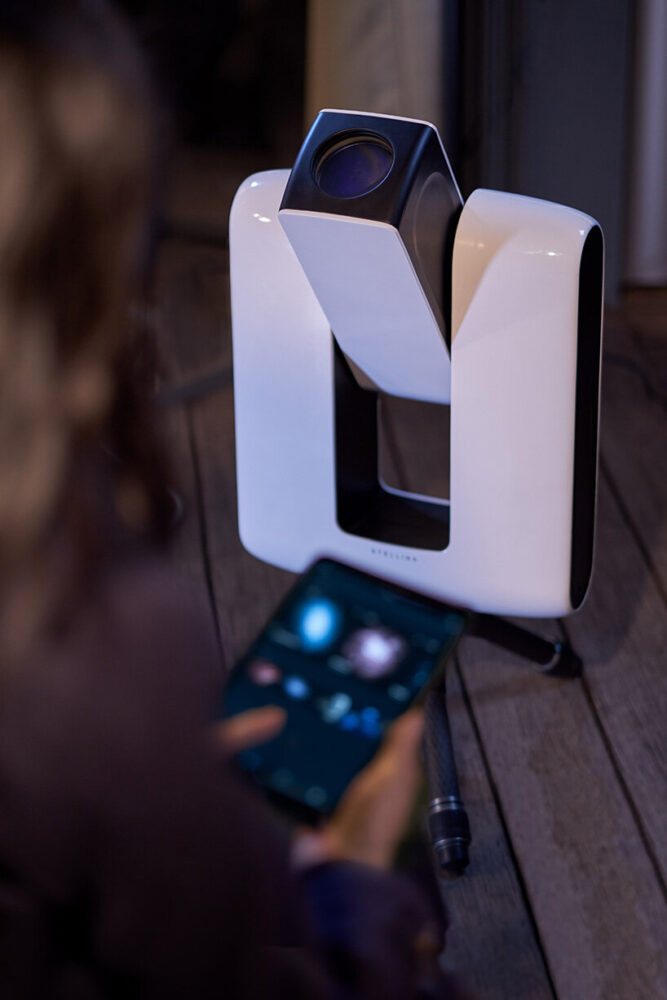 vaonis turns your mobile phone into an astronomy observation telescope