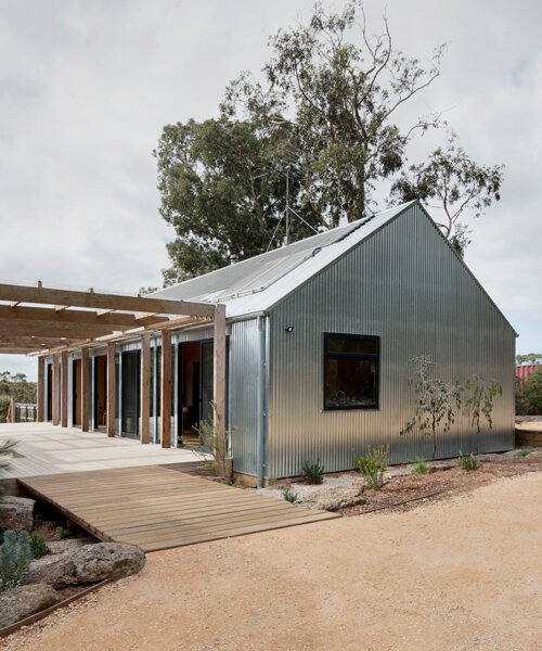 wiesebrock architecture wraps its bellbrae house in corrugated steel sheeting