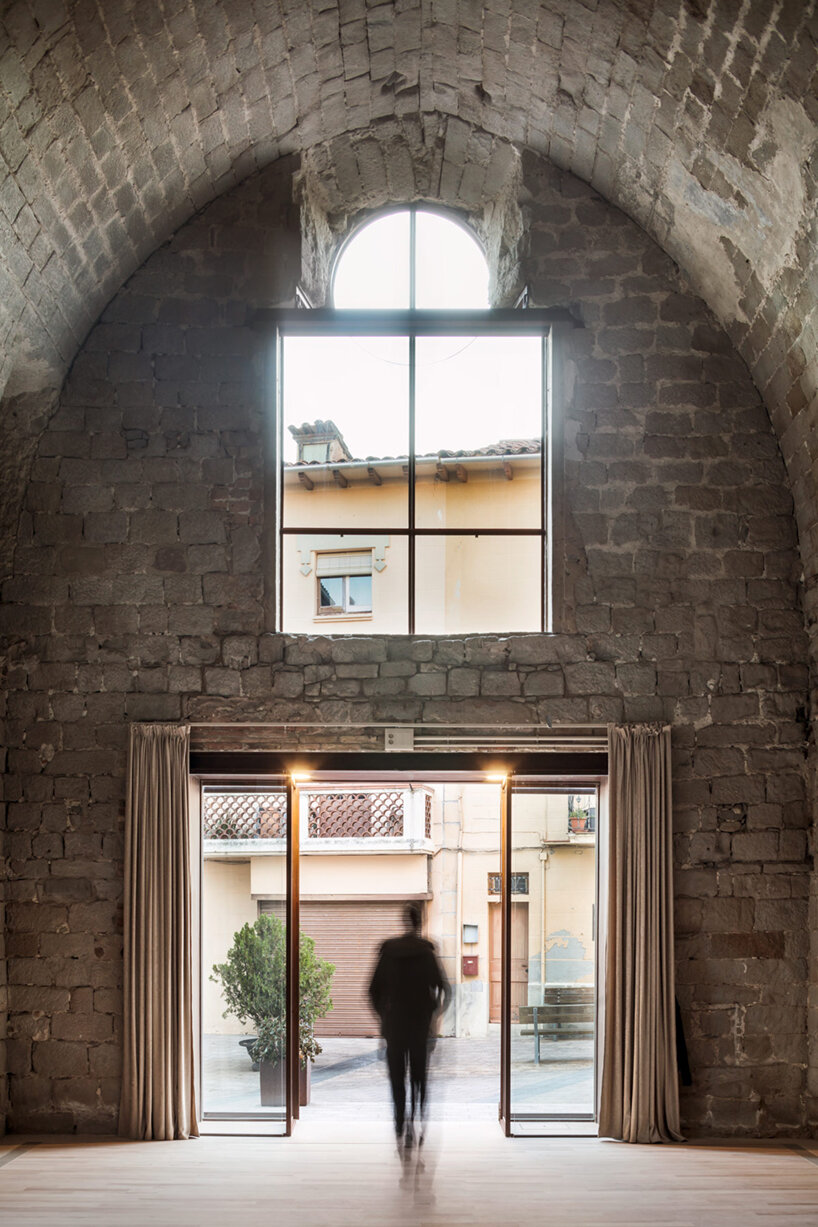 carles enrich transforms santa eulàlia church into performing arts center