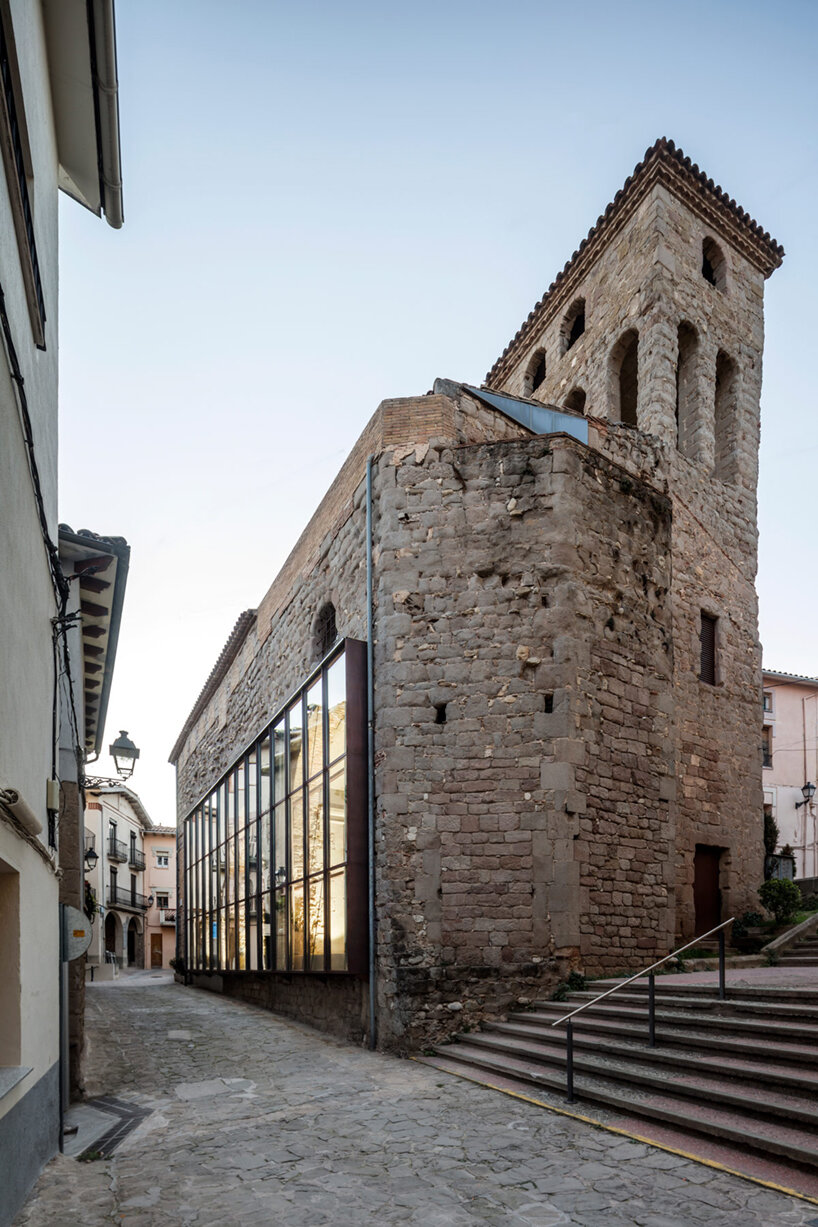 carles enrich transforms santa eulàlia church into performing arts center