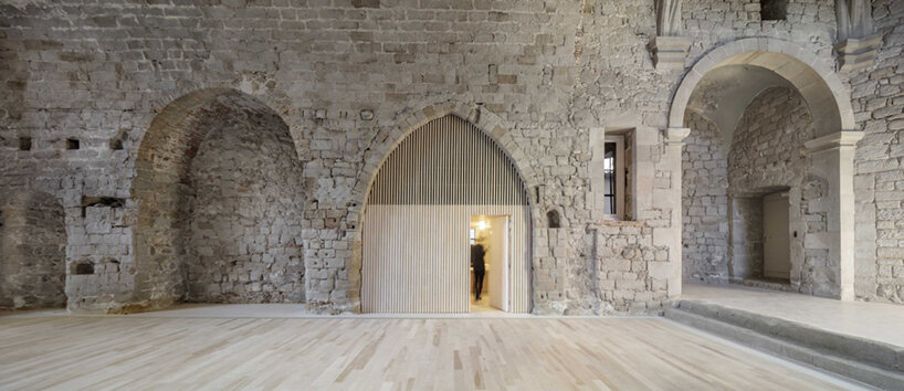 carles enrich transforms santa eulàlia church into performing arts center
