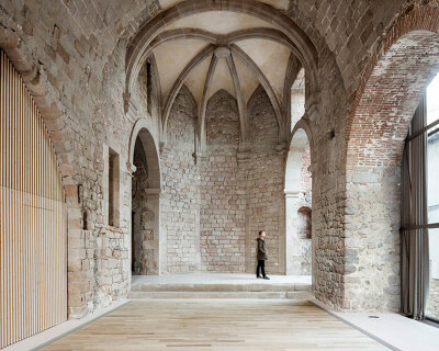 carles enrich transforms santa eulàlia church into performing arts center