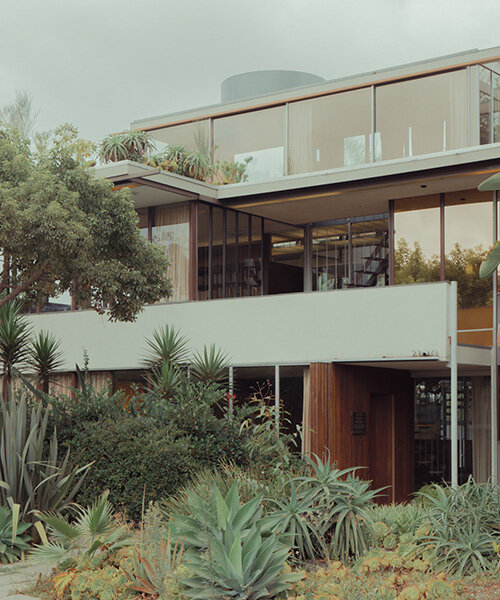 franck bohbot captures richard neutra's VDL research house II in los angeles