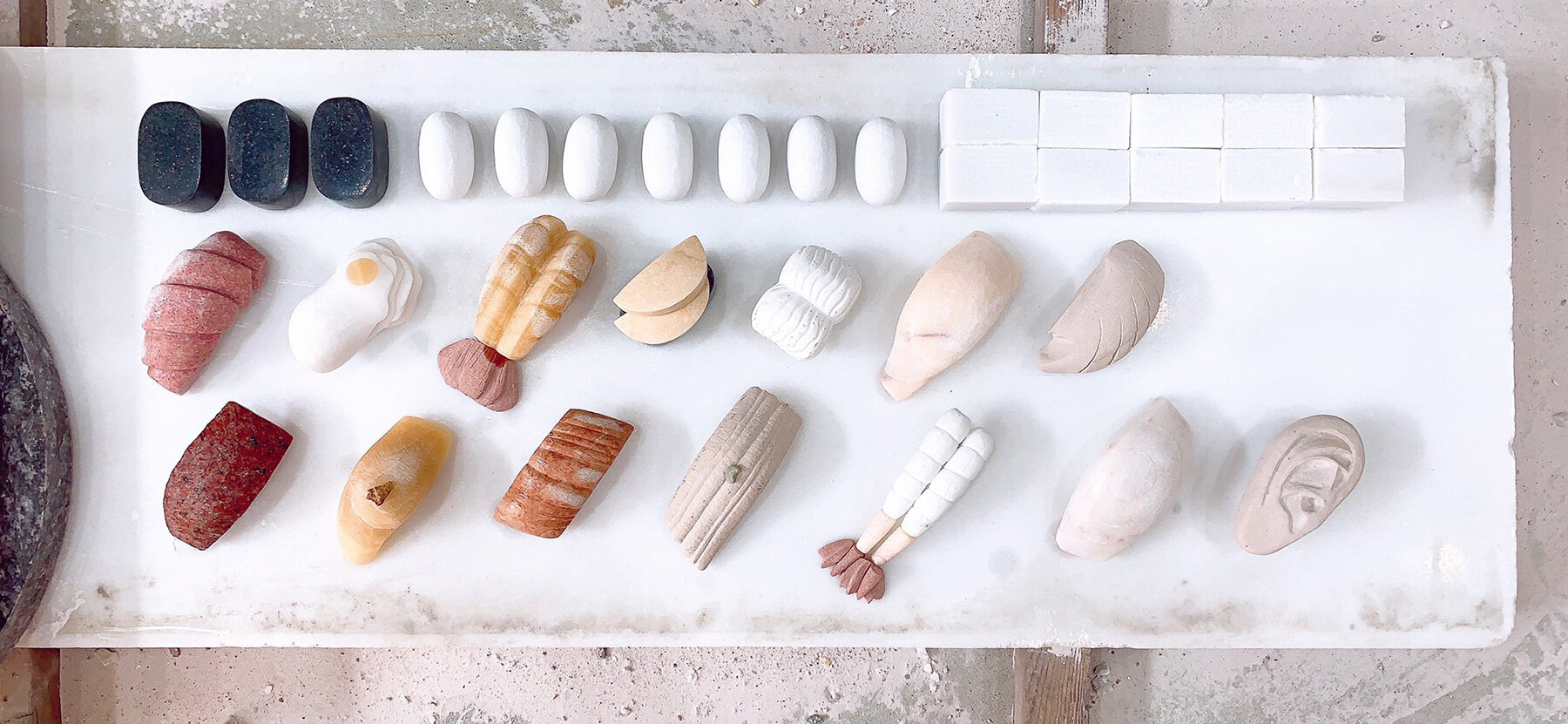 hama-sculpted-sushi-made-from-natural-polished-stones-designboom-004