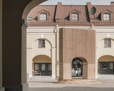 KATARSIS adds rotating triumphal arch to st. petersburg's historic architectural landscape