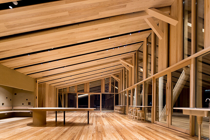 kengo kuma and associates completes 'morinos', a forest educational center in gifu