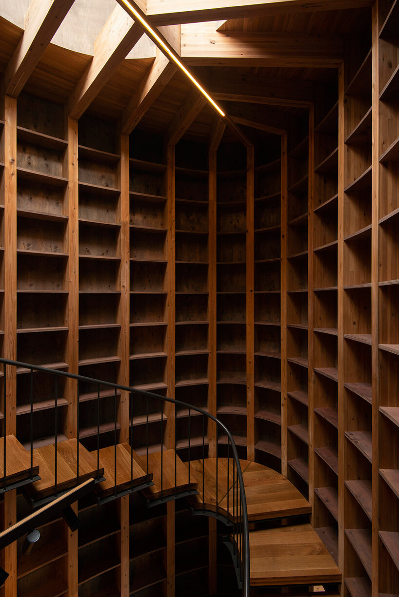 KATORI exhibits timber material samples with is maruhon office & showroom in fukuoka