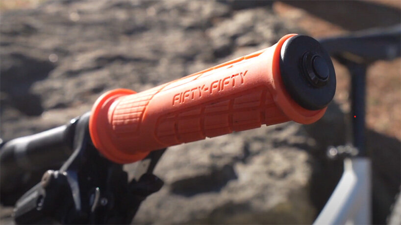 keep your bike grips nice and toasty with polar plug, a heated handlebar plug insert