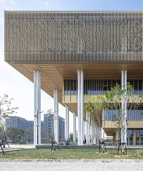 tainan public library by mecanoo and MAYU architects opens in taiwan