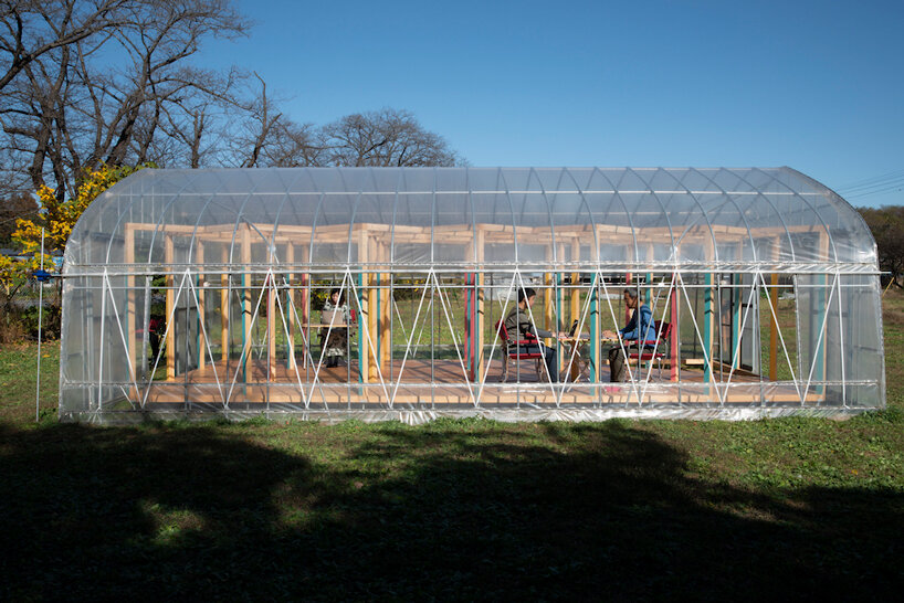 UENOA architects builds a transparent multipurpose space for a farmer in japan