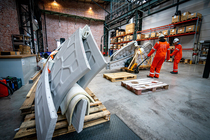 R-IGLO is 3D-printed workplace made from PET plastic waste