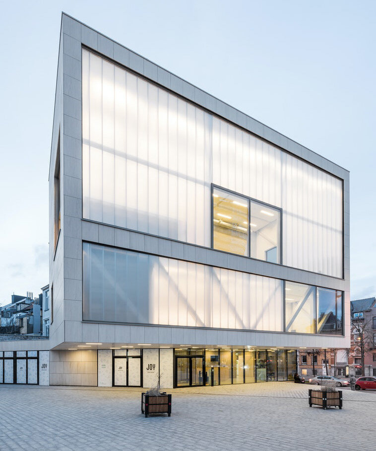 b-architecten + OMGEVING clad leisure center in brussels with transparent façade